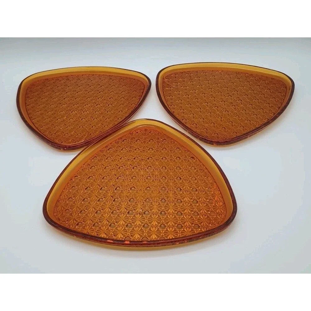 Set of 3 Vintage MCM Amber Glass Anchor Hocking Daisy and Button Snack Plates 9